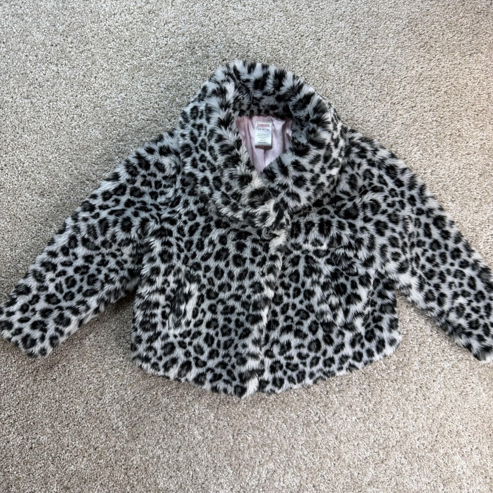 Gymboree Coat Girls XS 3-4 Gray Leopard Faux Fur Lined Button Winter Cozy